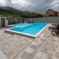 Relax House Rosemary