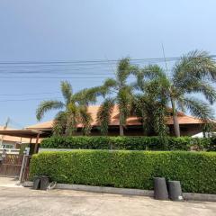 Tassa House pool villa pattaya