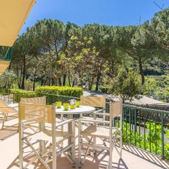 Amazing Apartment In Deiva Marina