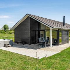 Amazing Home In Grenaa With Wifi