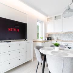 Belle View - 3pok, nawet 5 łóżek, piękny widok na rzekę, TV55" z Netflix i Max, parking, winda