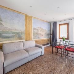 Charme in a Historic Bulding - Bologna Center