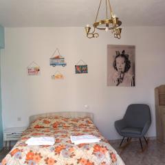 Summer scoop studio by EvaGstays