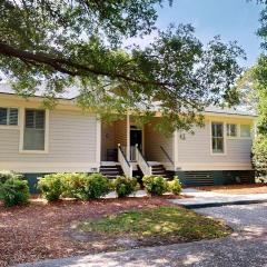 Coastal Haven 2BR 2BA Lakeside Escape Resort Perks