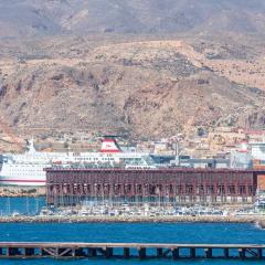 Ático con garaje en 1º línea de playa Almería