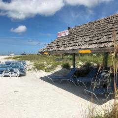 1125-707 7th Floor Garden Retreat