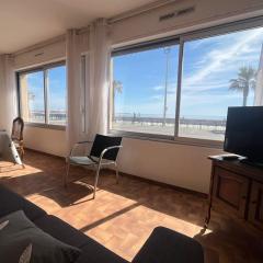 Cozy seaside apartment