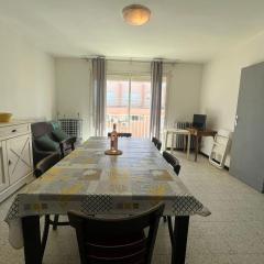 Spacious nest with sea view