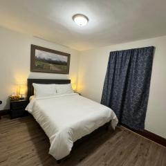 Comfy Getaway, 5 Bed, Sleeps 9, walk to falls!