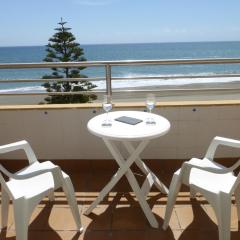 1 Bedroom Penthouse On Front Line Of The Beach