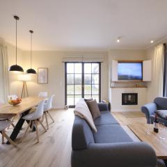 Reetland am Meer - Premium Reetdachvilla mit 3 Schlafzimmern, Sauna und Kamin H08