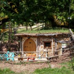 Cabane de Hobbit nuit insolite