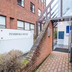Pembroke House Apartments Exeter For Families Business Relocation Free Parking