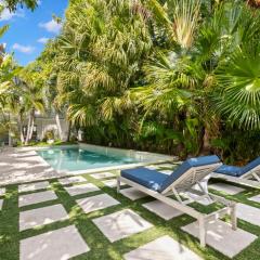 Hyde Park Hydeaway - Private Heated Pool, Steps to Bayshore