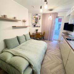 Modern studio apartment with full kitchen and bathroom in Kadriorg, Tallinn city centre