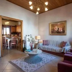 Ellie's Vintage House