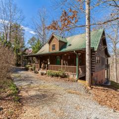 Vacation cabin in Lake Lure - Mirror Lake - great family space! W-Fi cabin