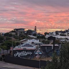 Entire House in the Heart of Port Noarlunga Beach