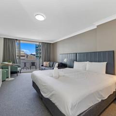 Convenient Cozy Studio Next to Chatswood Station