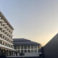 Solis Beach Hotel Rajamangala