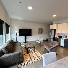 Loft w/Amenities & Prime Locale