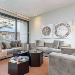 Luxurious Saifi 477, 2-BR Apt