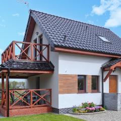 Cozy Home In Nowe Warpno