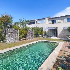 Beautiful Home In Saint-laurent-de-la-ca With Outdoor Swimming Pool