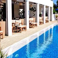 스벨토스 호텔(Sveltos Hotel)