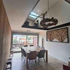 Spacieux et beau duplex au pied des pistes et centre station avec balcon