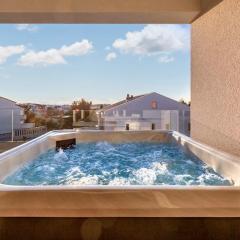 Nautilus Apartment II Whirlpool