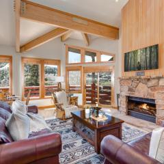 Enjoy outdoor recreation & hot tub, and near Silver Lake Village! Deer Valley Enclave 11