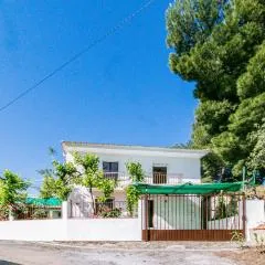 Stunning Home In Alcala La Real