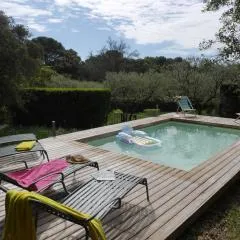 Maison familiale avec piscine et grand jardin