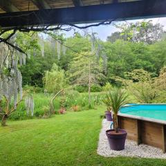 villa bois sur pilotis avec vue sur forêt