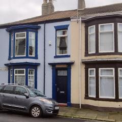 Traditional 3-Bed House on the Historic Headland