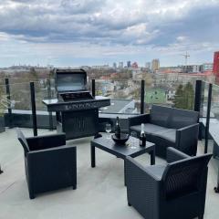 High-Rise Amazing Luxury Apartment With Terrace&City View, Free PARKING
