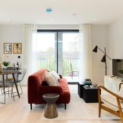 The Brondesbury Scenery - Bright 1BDR Flat with Balcony & Parking