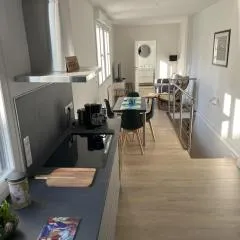 Superbe Maison Loft 80 m2 au calme avec jardin et parking privés proche Paris Disney la vallée village