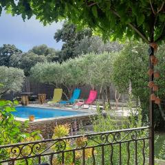 Villa en Provence piscine au calme entre Arles Nîmes Avignon