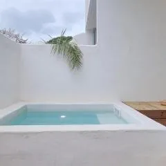 xenónas appartement avec petite piscine privée