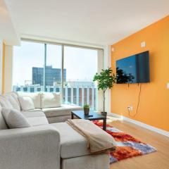 Free Secured parking +Stunning High Rise1Bed+1Bath