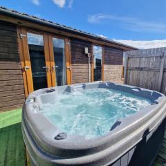 Cleish 7 With Private Hot Tub - Fife - Loch Leven - Lomond Hills - Pet Friendly