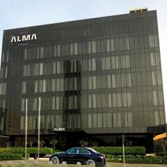 فندق الما ALMA Hotel