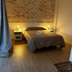 A 5 minutos andando del Casco Viejo, ayuntamiento, Plaza Circular y Gran Vía de Bilbao y próximo a las 2 líneas de metro