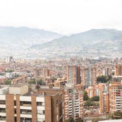 Medellin Luxury PH 22-Floor Incredible City View