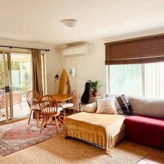 Cosy getaway town corner