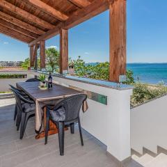 Lovely Apartment In Privlaka