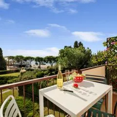 Spiaggia Azzurro -lakeside with terrace - Happy Rentals