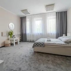 Hostello - Pokoje, Parking - by SpaceApart